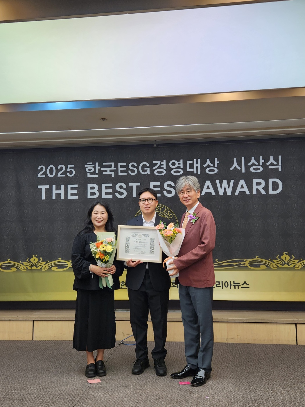 KakaoTalk_20251211_192524767_06.jpg